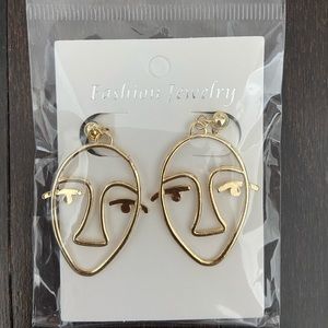 NEVER OPENED Face Outline Gold Statement Earrings